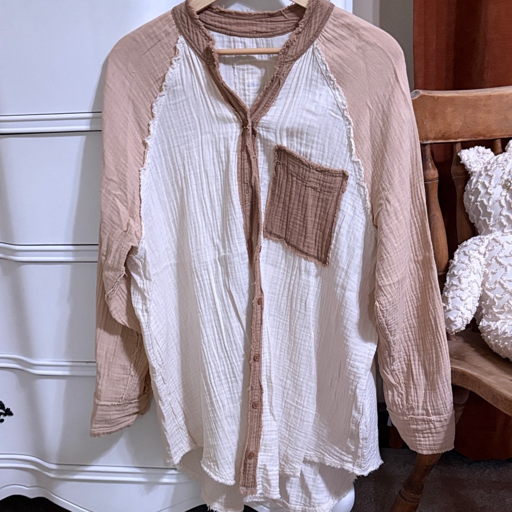 Aerie Cream and Brown color block muslin Top